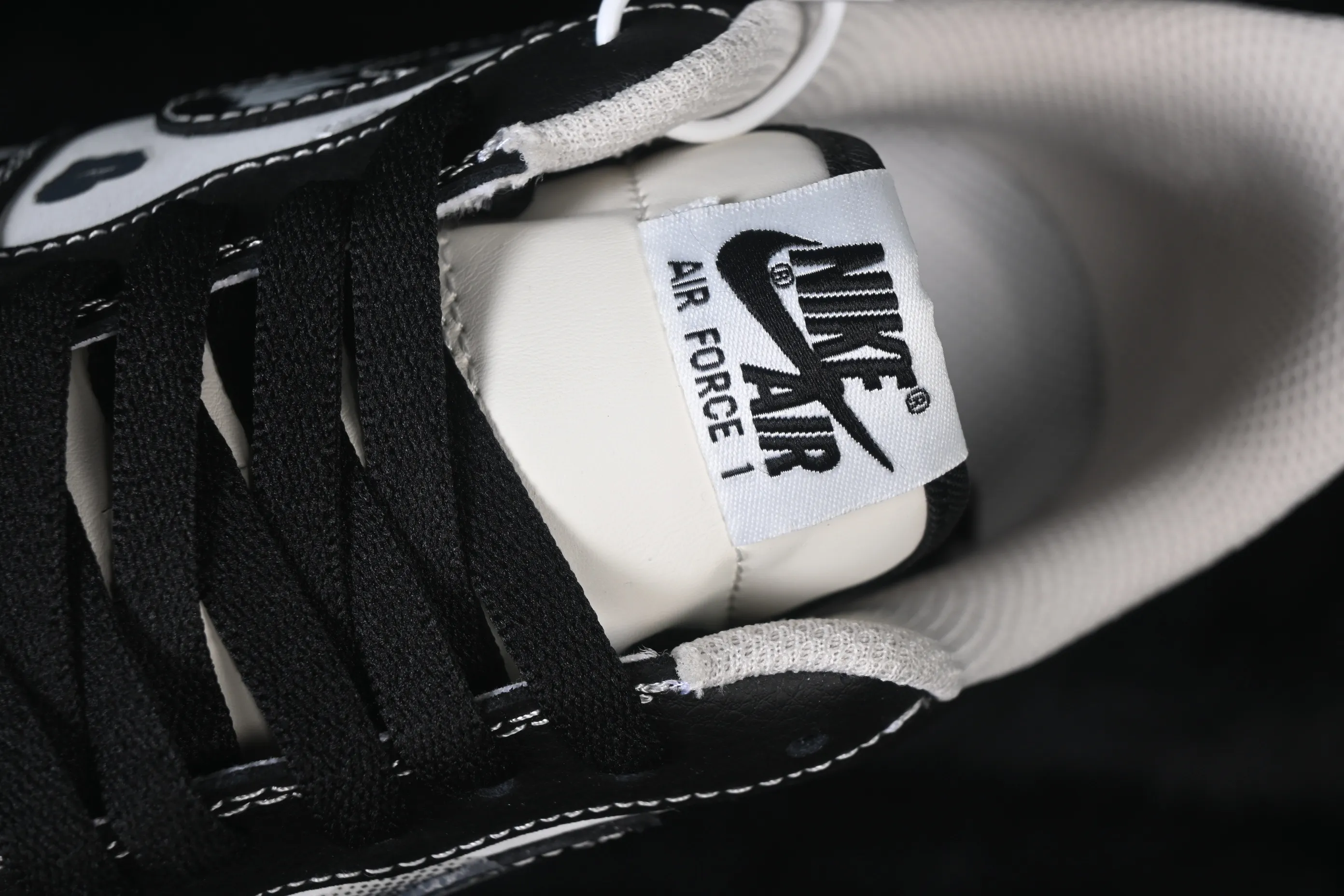 All categories Nk Air Force 1 Air Force series Nk Air Force 1 Low Air Force low-top Nike Air Force 1'07 Low "Graffiti Heartbeat" Hand-painted graffiti Graffiti heartbeat Air Force 1 low-top casual sneakers DB3301-808